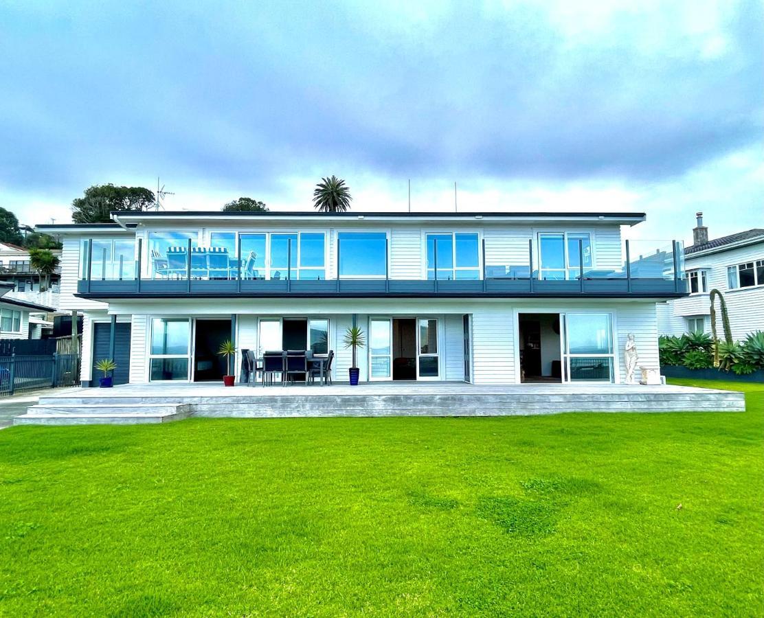 Beach Front Resort! Maraetai Exterior photo